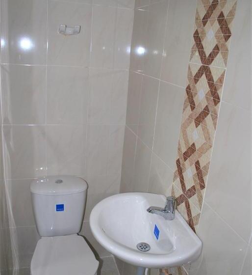 バルコニー付スイート, Hostalnativo