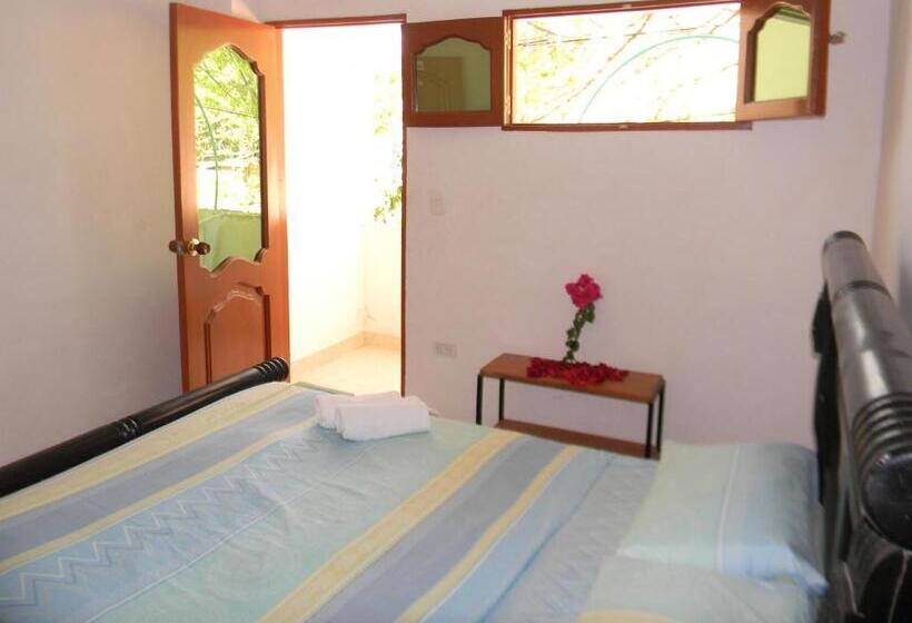 バルコニー付きスタンダードルーム, Hostalnativo