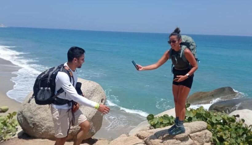 バルコニー付スイート, Hostalnativo