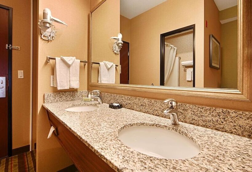 סוויטה, Best Western Wilsonville Inn & Suites