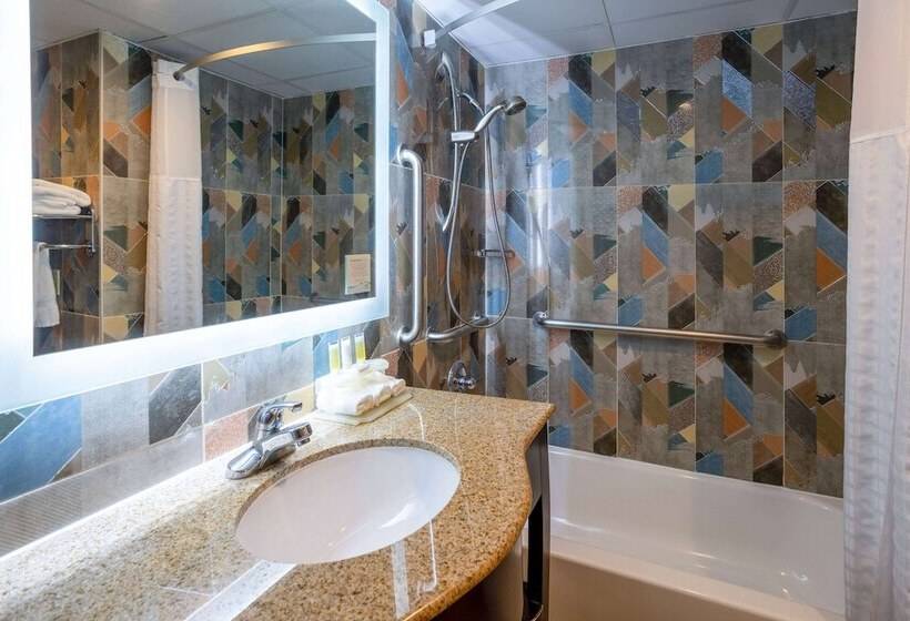 غرفة ديلوكس لذوى الاحتياجات الخاصة, Days Hotel By Wyndham North Bergen