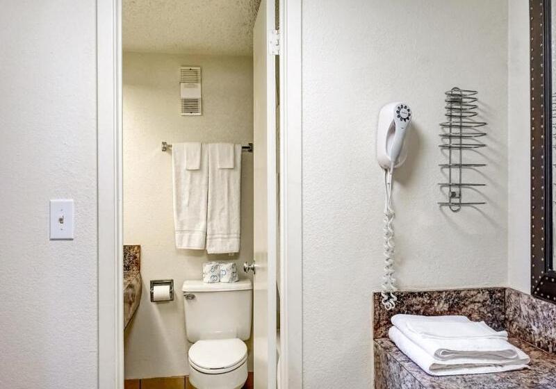 جناح, Killeen East Central