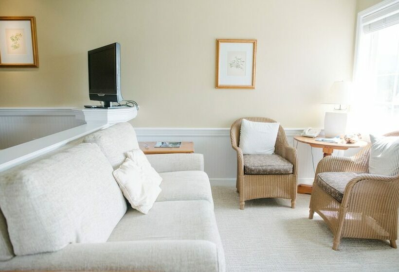 إستوديو قياسى سرير مزدوج, Outlook Inn