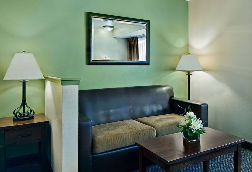 Люкс Кровать Кинг, Oxford Suites Hermiston