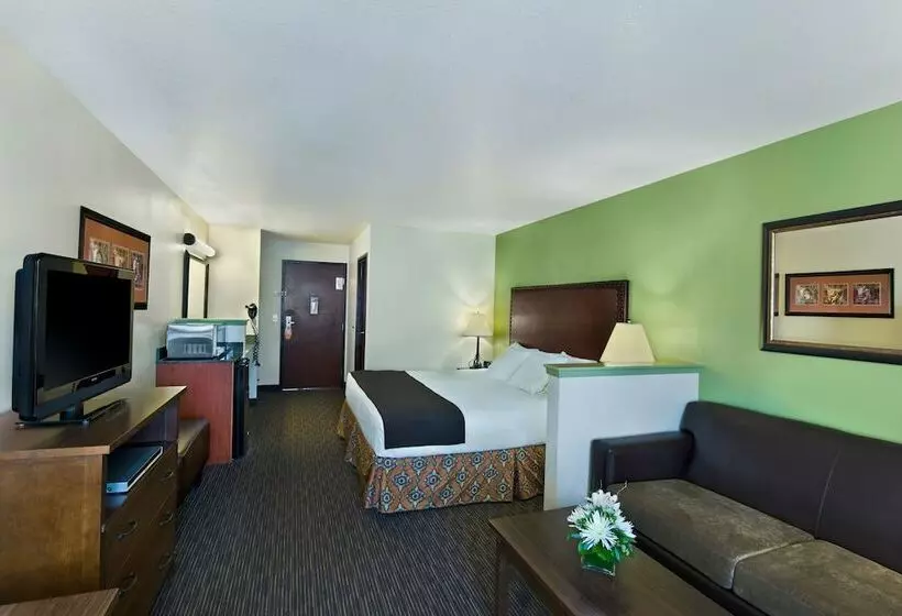 キングサイズベッドのスイートルーム, Oxford Suites Hermiston