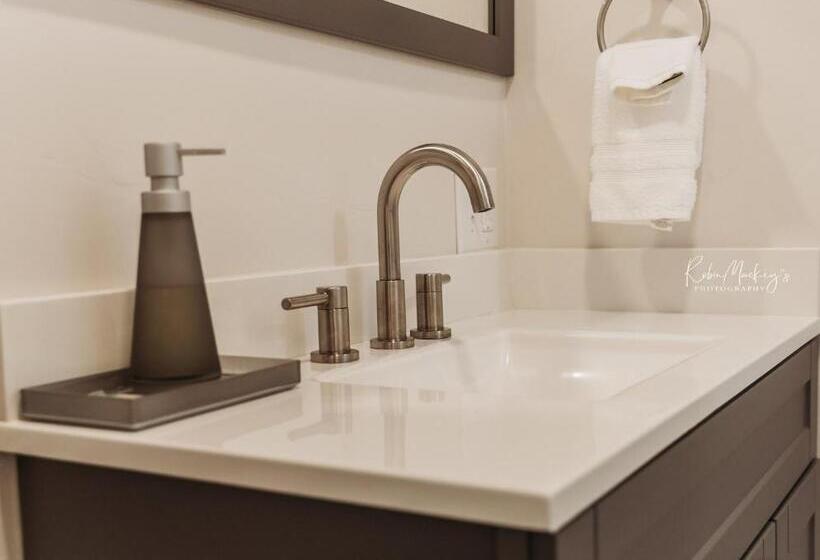 إستوديو قياسى سرير كينج, Phillips