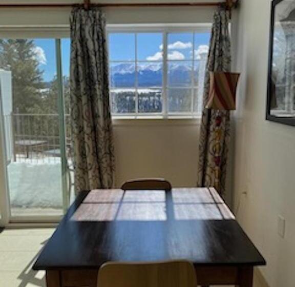 جناح سرير كينج, Pikes Peak Paradise Bed And Breakfast