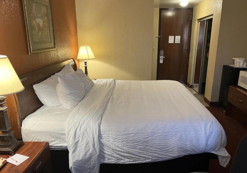 غرفة قياسية سرير كينج, Ramada By Wyndham Rome / Verona