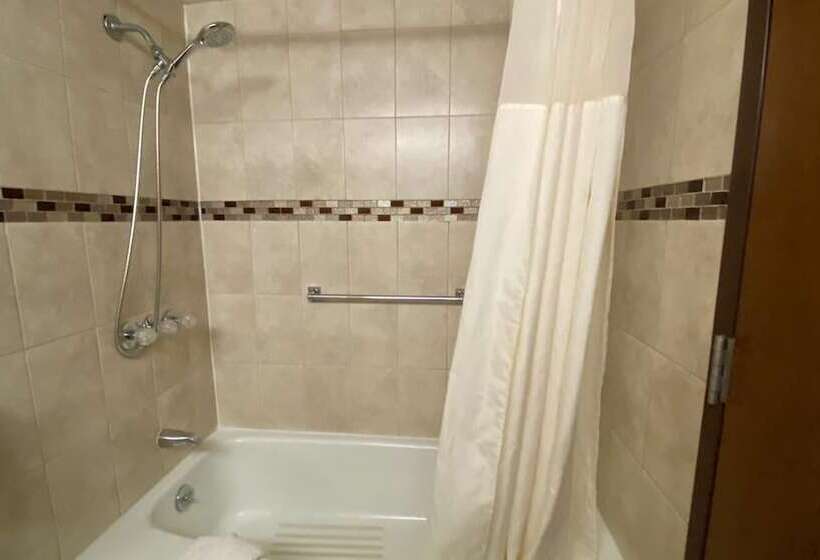 غرفة قياسية سرير مزدوج, Ramada By Wyndham Rome / Verona