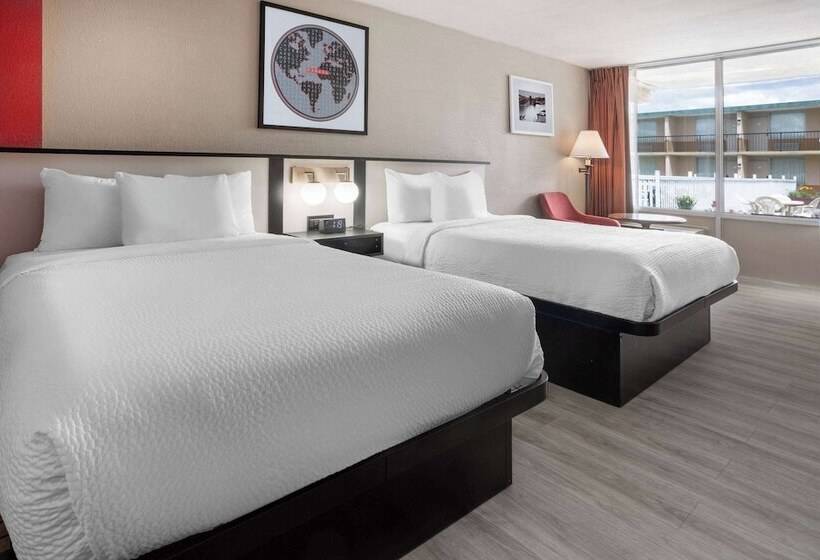 스탠다드 룸 더블 침대 2개, Ramada By Wyndham Rome / Verona
