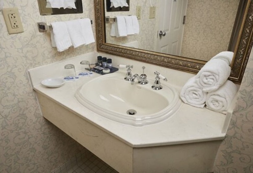 스탠다드 룸 더블 침대 2개, Nittany Lion Inn