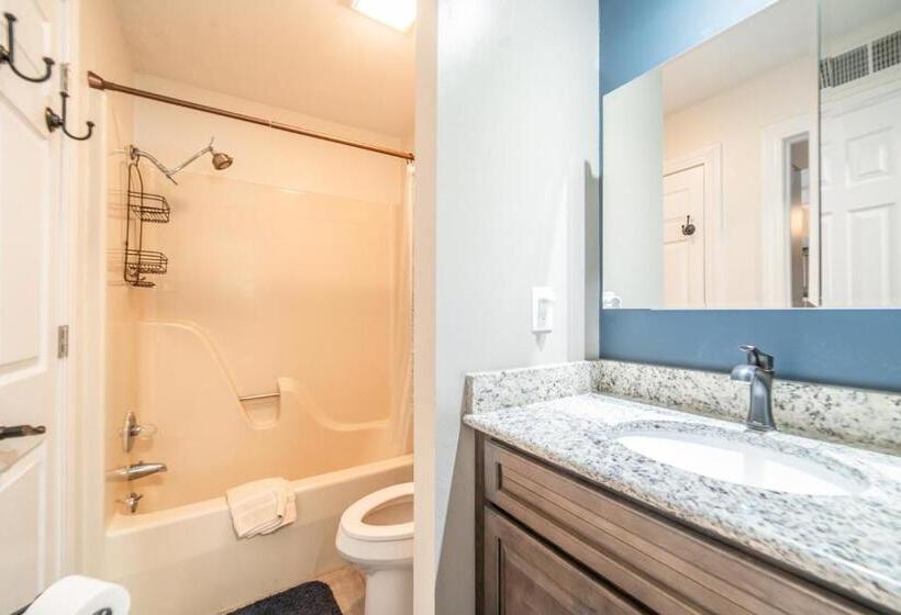 شقة غرفة واحدة, Pointe Royale Golf Resort