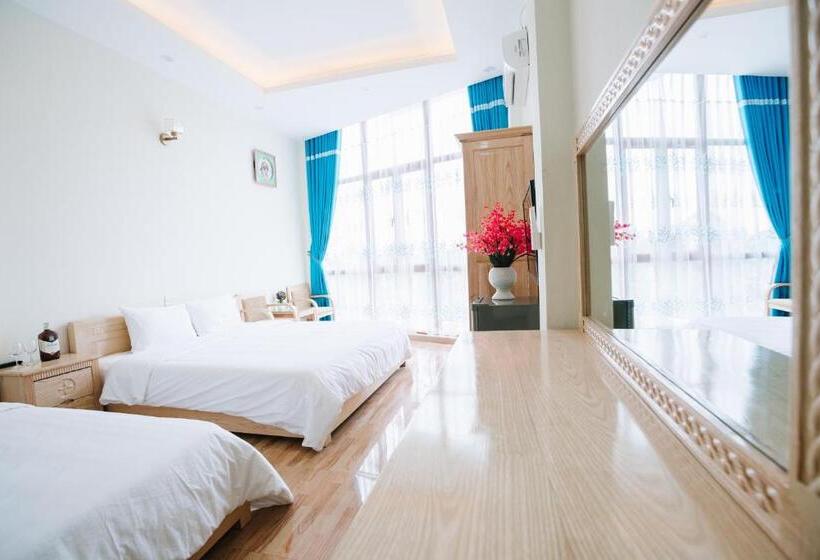 اتاق خانوادگی, La Teisu Airport