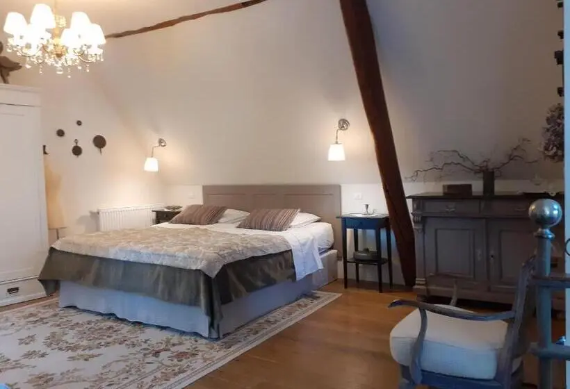 Pokój Trzyosobowy Comfort, Aux Temps D Avant