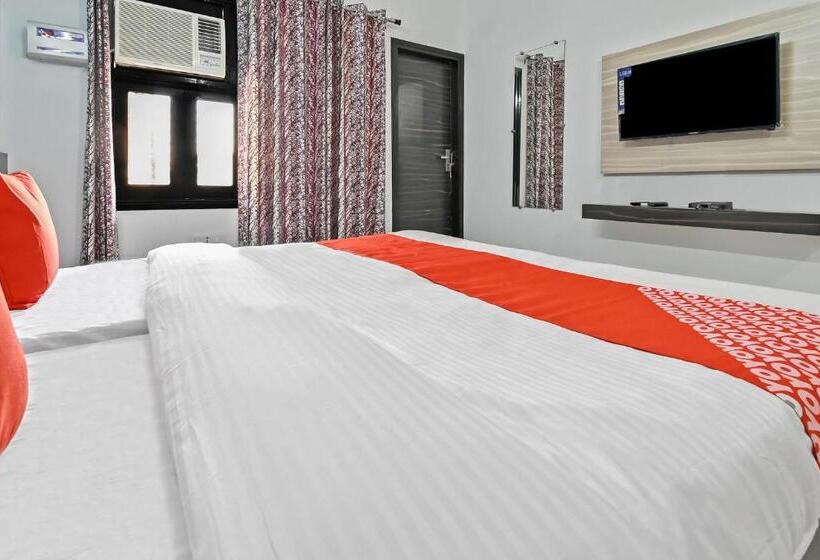 اتاق کلاسیک سه تخته, Oyo 61511  Symphony