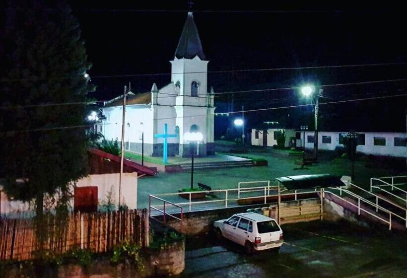 스위트, Hospedaria Caminho Da Roça