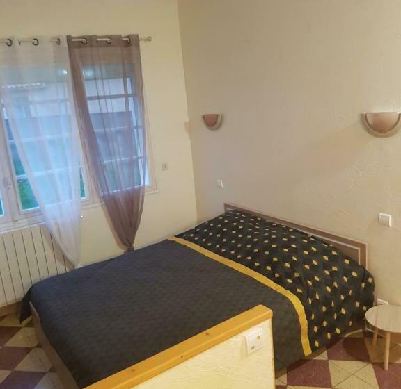 חדר סטנדרט, Les Belles Nuits