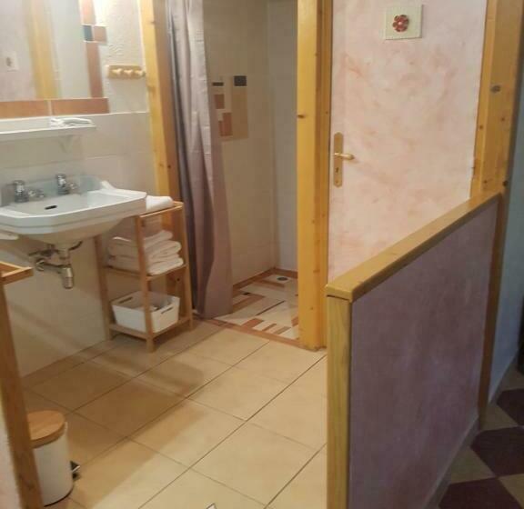 חדר סטנדרט, Les Belles Nuits