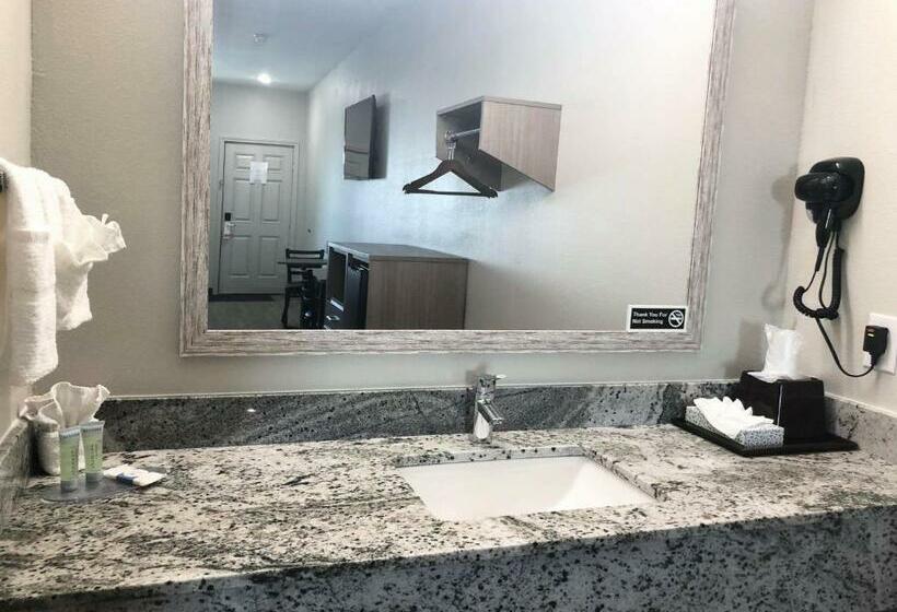 标准工作室, Mariner Inn