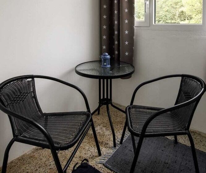 غرفة قياسية, Prenoćište Kastel