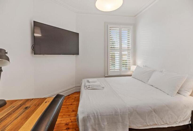 اتاق لوکس, Work Sleep Live Melbourne
