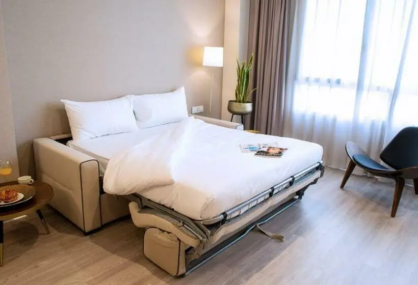 استودیوی استاندارد, Voghe Premium Flats