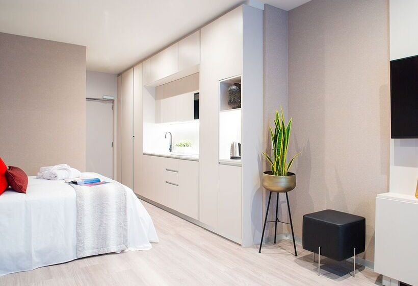 استودیوی استاندارد, Voghe Premium Flats