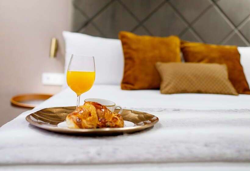 استودیوی استاندارد, Voghe Premium Flats