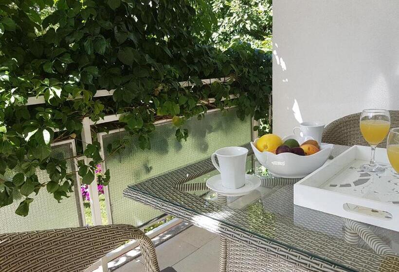 Номер Стандарт с Балконом, Apartments Kasalo