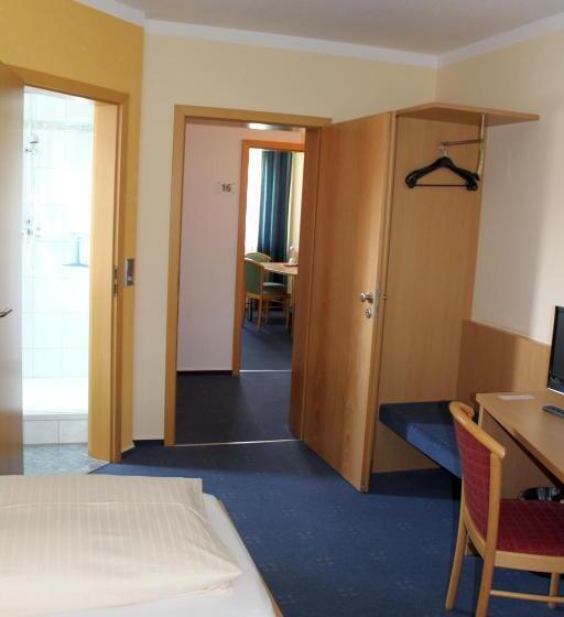 家庭间, Heike Garni