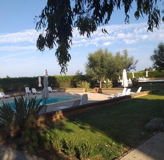 Апартаменты 1 Спальня Нижний Этаж, Agriturismo Le Pescine