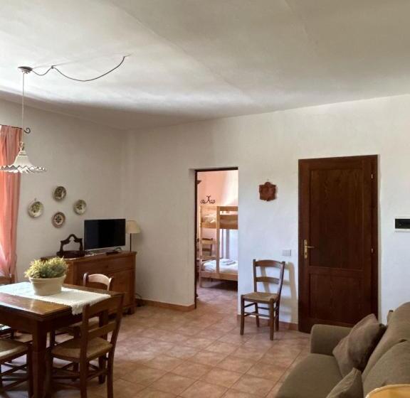 带2个卧室的公寓, Agriturismo Le Pescine