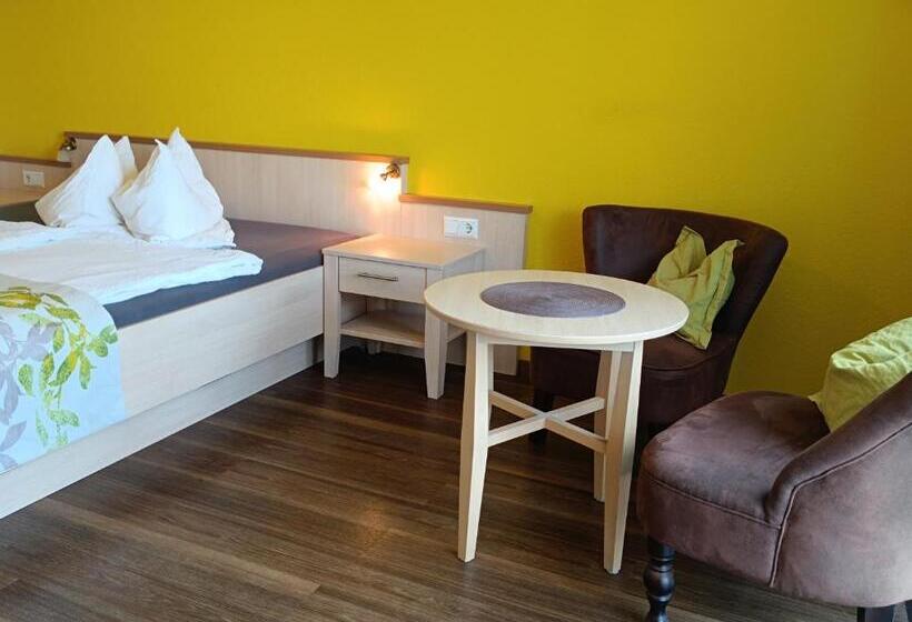 חדר סטנדרט עם מרפסת, Landgasthof Zum Rappen