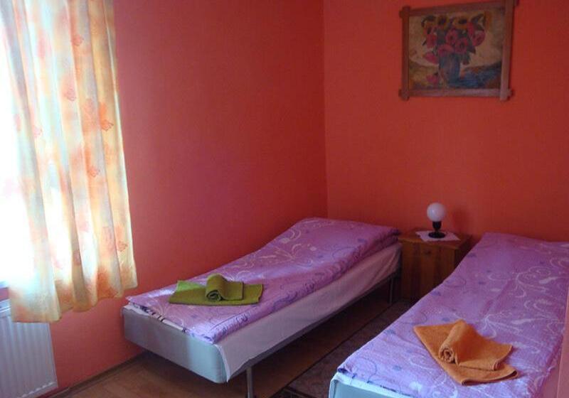 غرفة قياسية, Dom Sportowca Roko