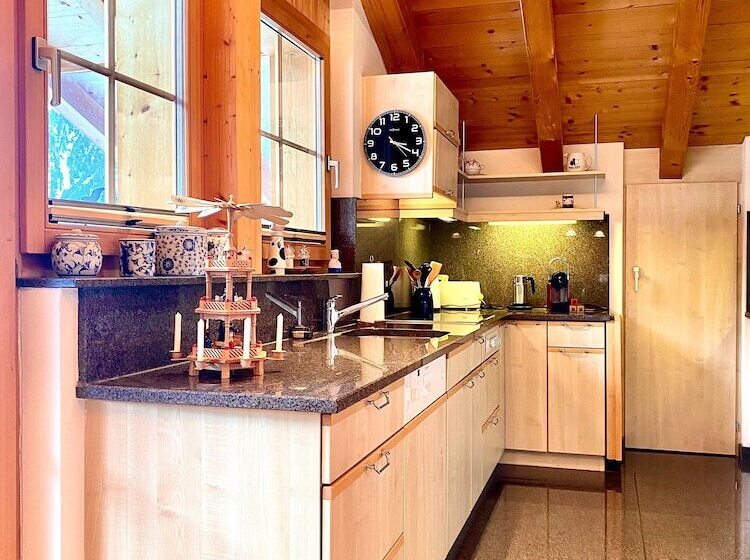 Апартаменты 3 Спальни, Ducan