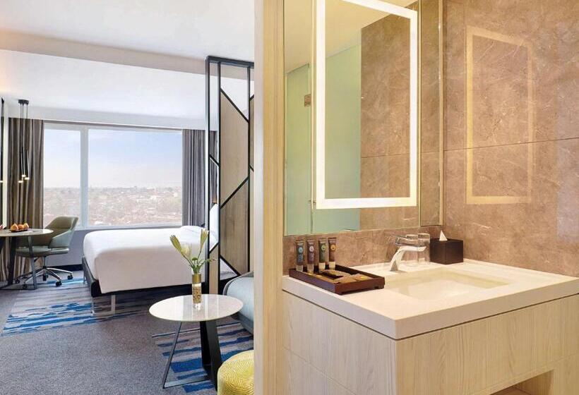 استودیوی سوپریور, Novotel Suites Yogyakarta Malioboro