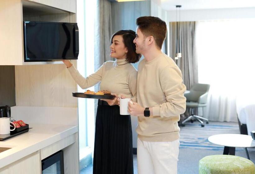 جناح جونيور, Novotel Suites Yogyakarta Malioboro