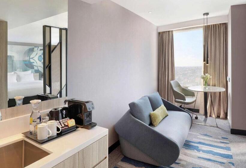 جناح جونيور, Novotel Suites Yogyakarta Malioboro