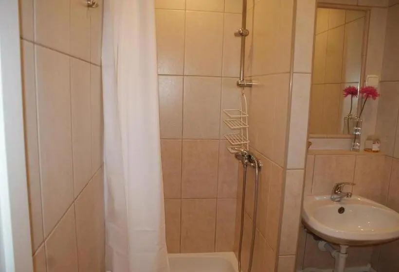 استودیوی استاندارد, Pokoje Gościnne Wiślna