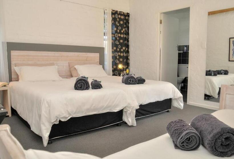 Номер Стандарт Трехместный, Puza Moya Guest House