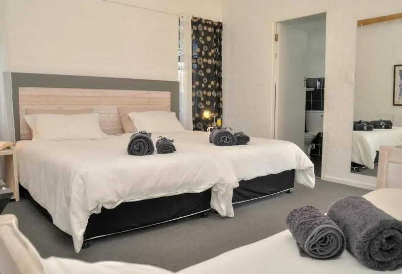 スタンダードトリプルルーム, Puza Moya Guest House