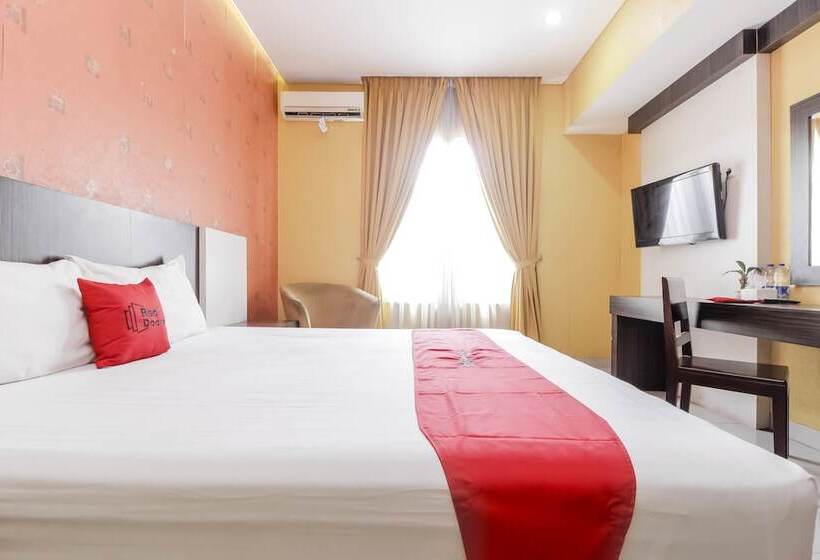 스탠다드 룸, Reddoorz At La Mega Near Pasar Pagi Cirebon