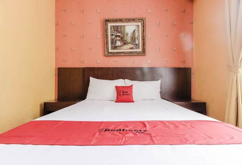 이코노미 룸, Reddoorz At La Mega Near Pasar Pagi Cirebon