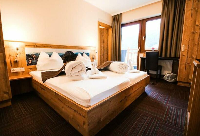 غرفة قياسية مزوَّدة بشُرفة, Der Wolkensteinbär