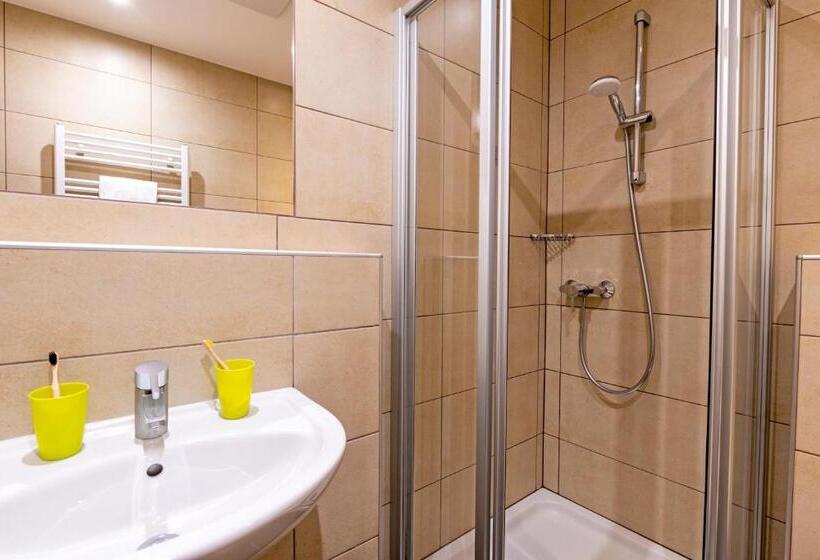 غرفة قياسية مزوَّدة بشُرفة, Der Wolkensteinbär