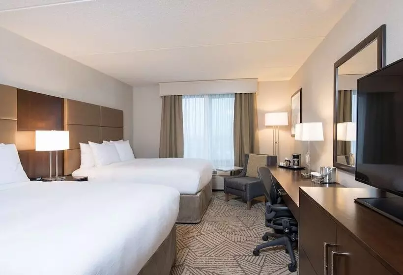 ２ダブルベッドのスタンダードルーム, Doubletree By Hilton Pleasant Prairie Kenosha