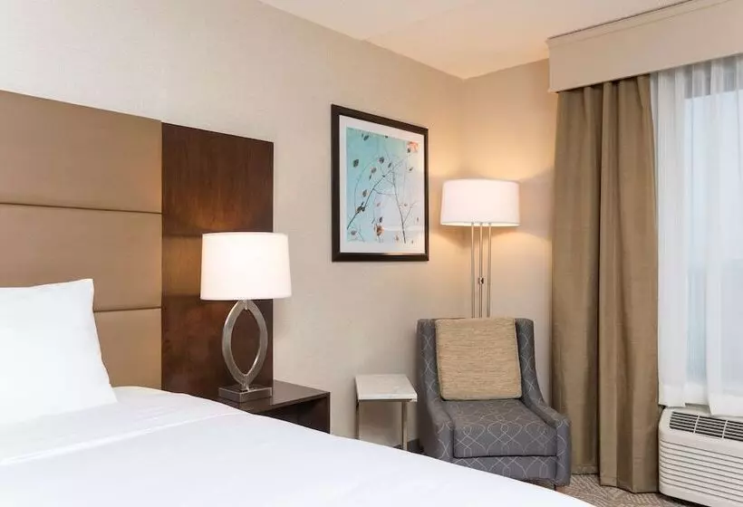 身障者適用スイートルーム, Doubletree By Hilton Pleasant Prairie Kenosha