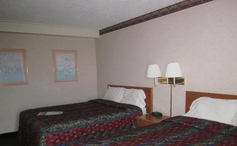 غرفة قياسية مطلّة علي حمام السباحة, Howard Johnson By Wyndham Benton Harbor/st. Joseph