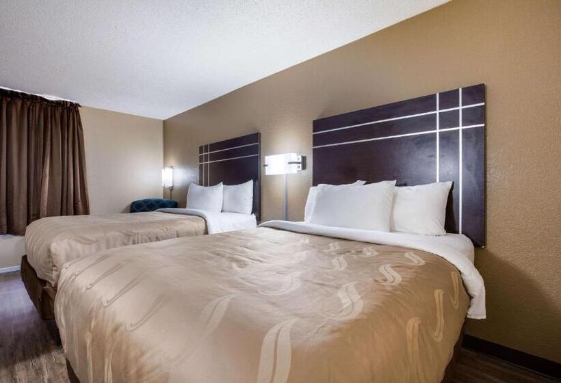 غرفه قياسيه سريرين مزدوجين, Quality Inn