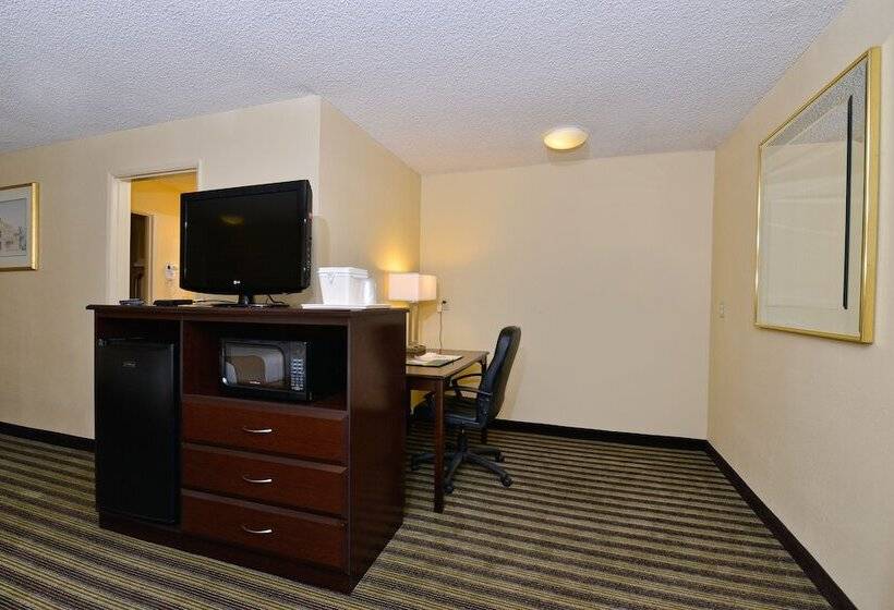 ２ダブルベッドのスタンダードルーム, Quality Inn & Suites Vancouver   Hazel Dell